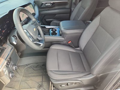 2025 Chevrolet Suburban LS