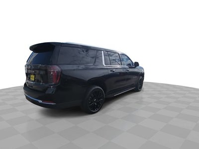 2025 Chevrolet Suburban LS