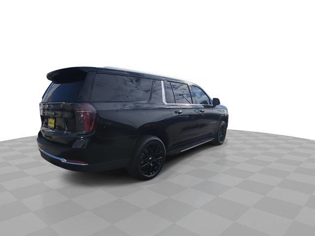 2025 Chevrolet Suburban LS