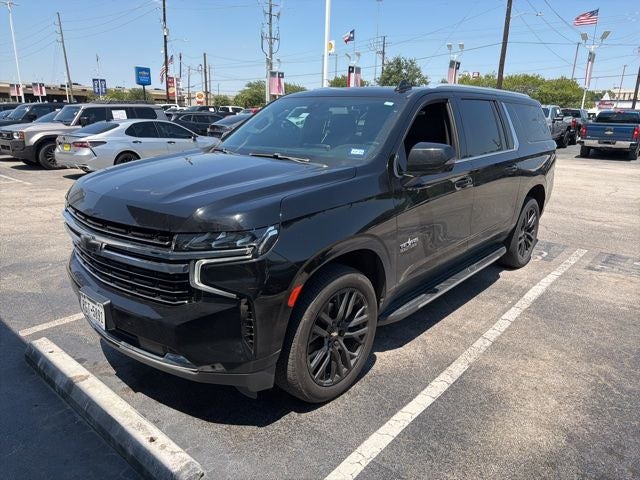 2022 Chevrolet Suburban's photo