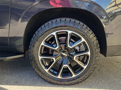 2023 Chevrolet Suburban RST