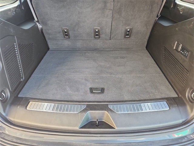 2021 Chevrolet Suburban RST