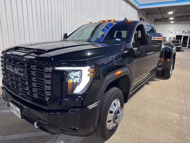 2025 GMC Sierra 4WD Crew Cab LB DRW Denali Ultimate's photo