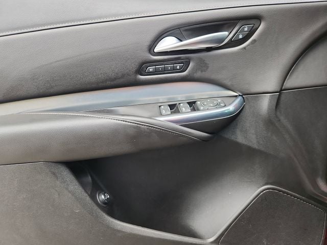 2021 Cadillac XT4 Premium Luxury