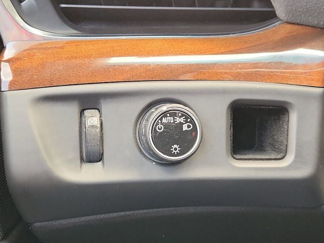 2016 Cadillac Escalade Base