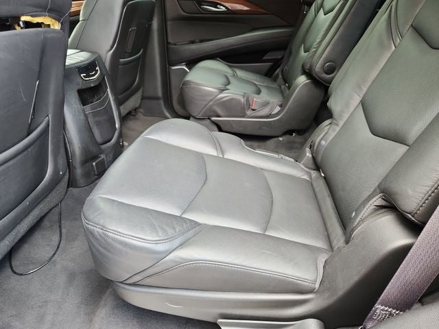 2016 Cadillac Escalade Base