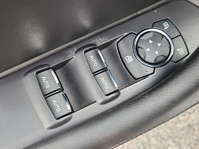 2013 Lincoln MKS Base