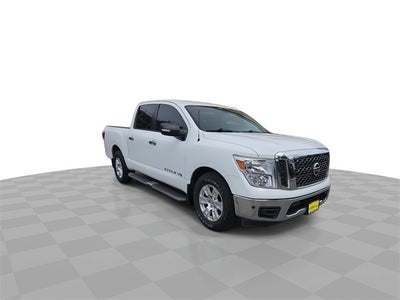 2018 Nissan Titan SV