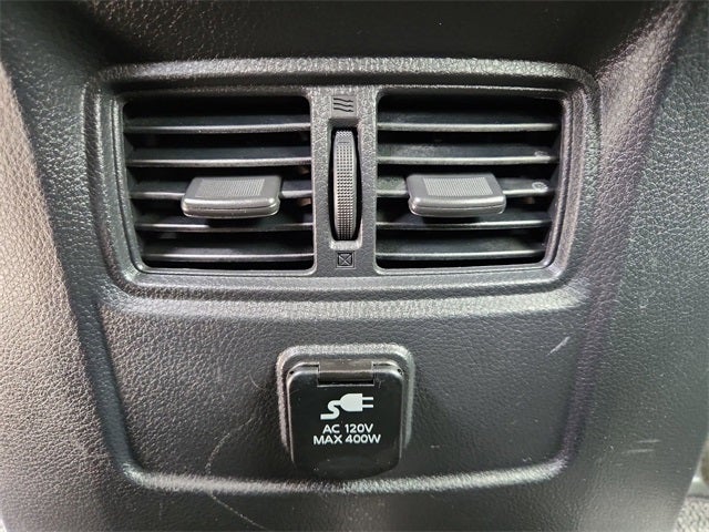 2018 Nissan Titan SV