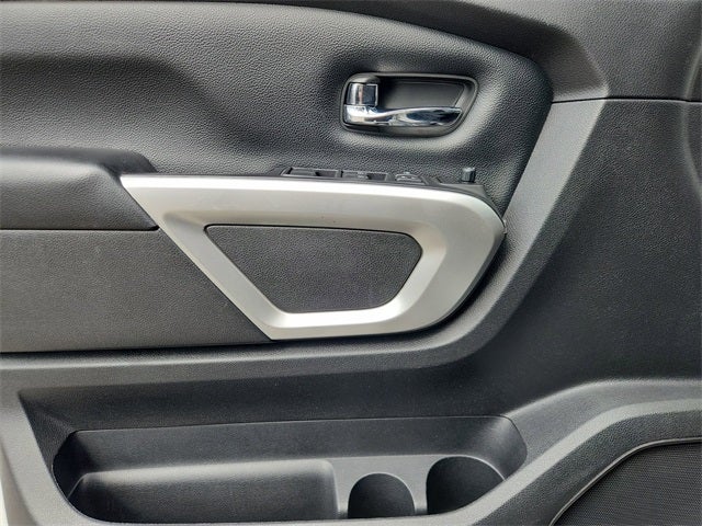 2018 Nissan Titan SV