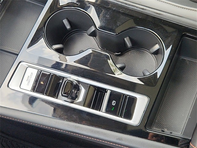 2024 Volkswagen Atlas 2.0T Peak Edition SE w/Technology