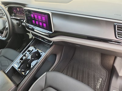 2024 Volkswagen Atlas 2.0T Peak Edition SE w/Technology