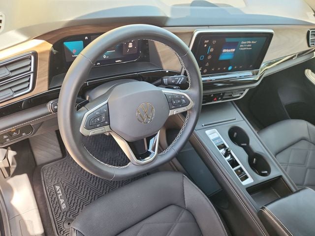 2024 Volkswagen Atlas 2.0T SE