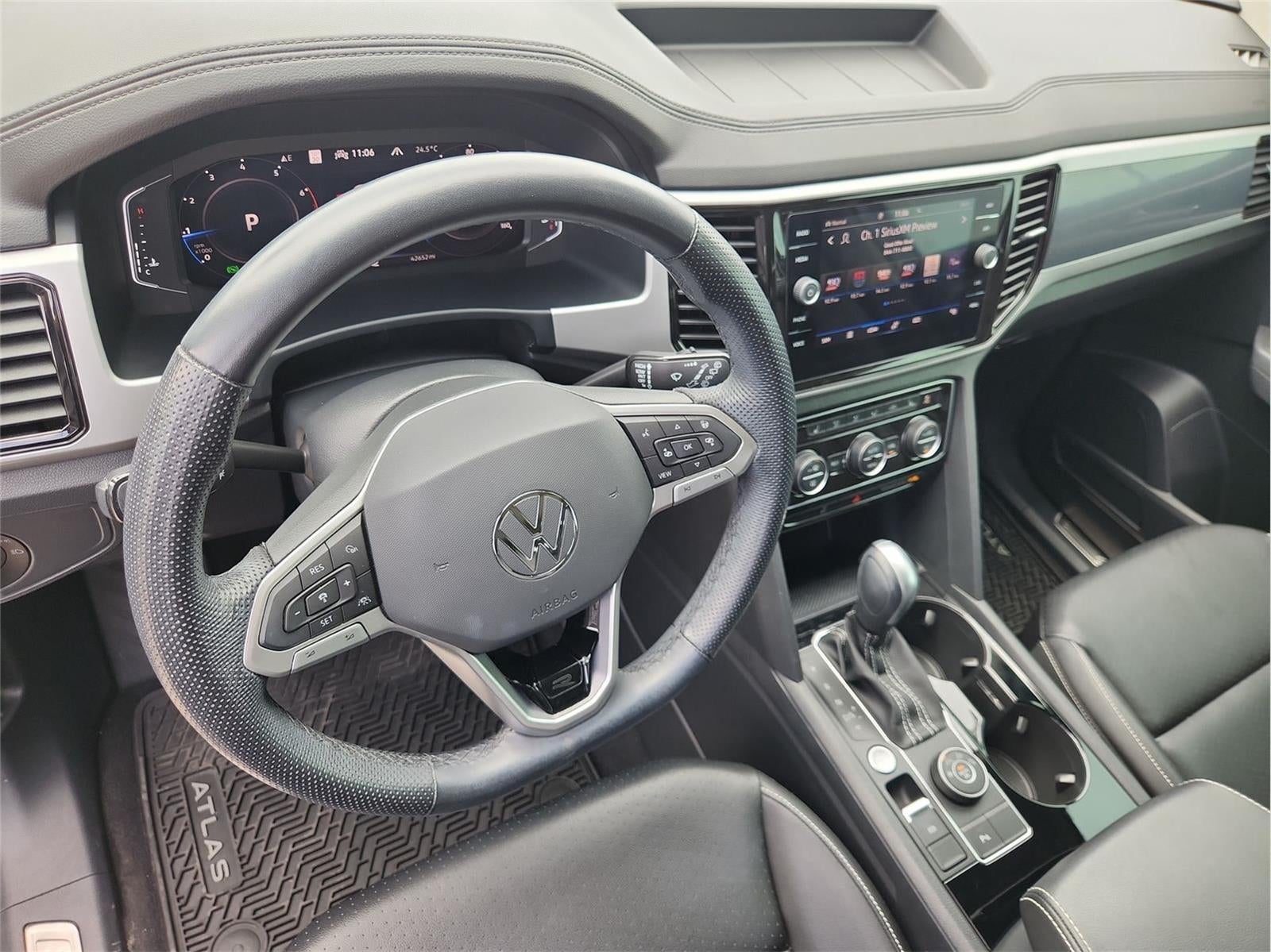2023 Volkswagen Atlas 3.6L V6 SEL R-Line Black