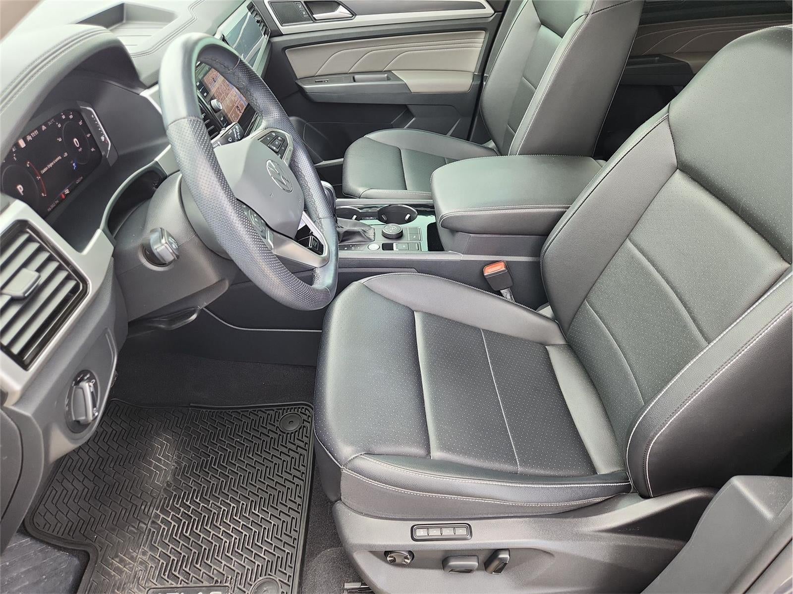 2023 Volkswagen Atlas 3.6L V6 SEL R-Line Black