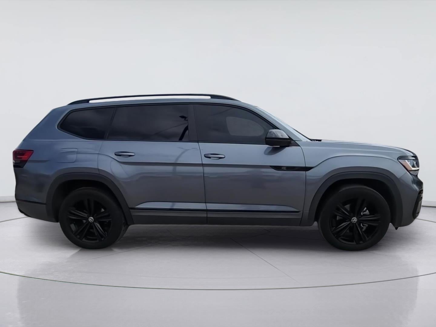 2023 Volkswagen Atlas 3.6L V6 SEL R-Line Black