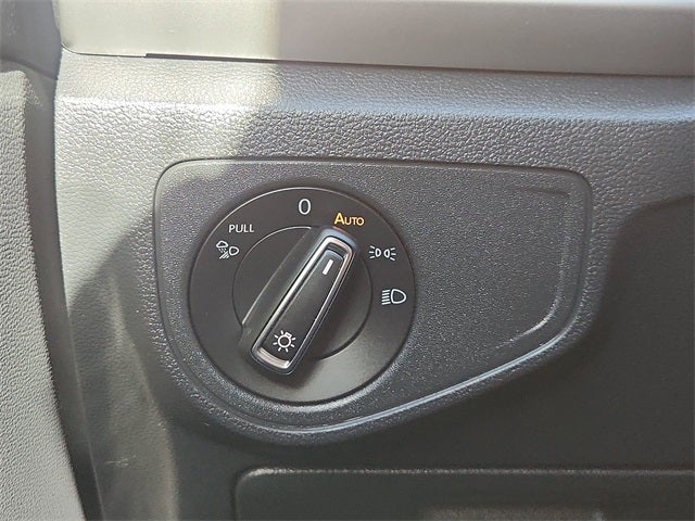 2023 Volkswagen Atlas 2.0T SE w/Technology