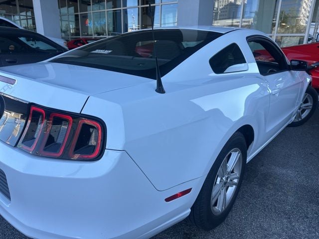 2014 Ford Mustang V6