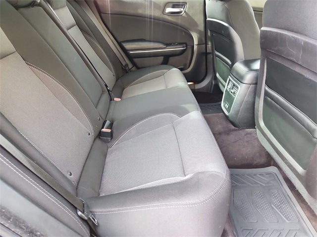 2016 Dodge Charger SE