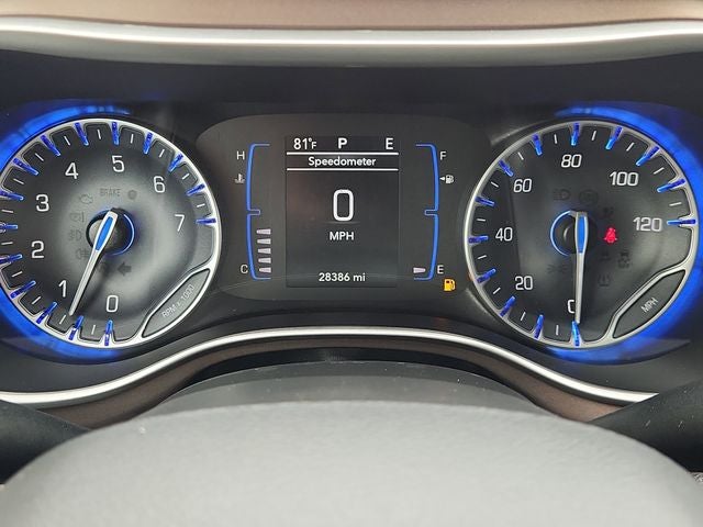 2024 Chrysler Voyager LX