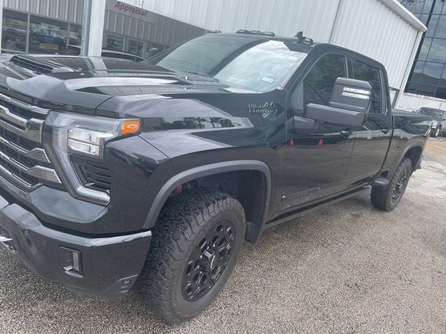 2024 Chevrolet Silverado HD High Country 4WD Crew Cab Standard Box's photo