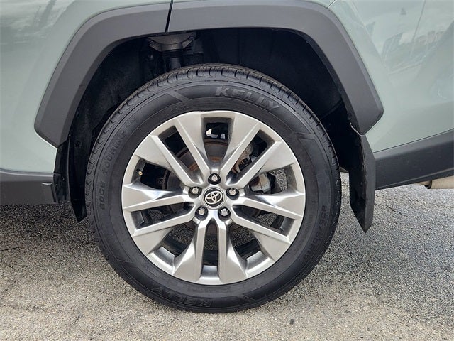 2023 Toyota RAV4 XLE Premium