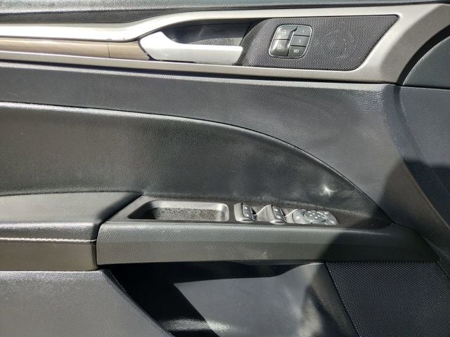 2020 Ford Fusion SEL