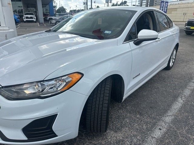 2019 Ford Fusion Hybrid SE