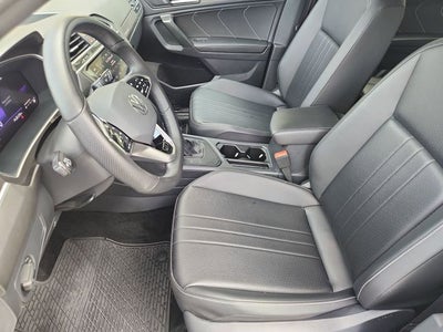 2024 Volkswagen Tiguan 2.0T SE R-Line Black