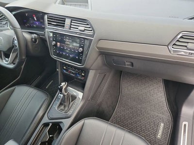 2024 Volkswagen Tiguan 2.0T SE R-Line Black