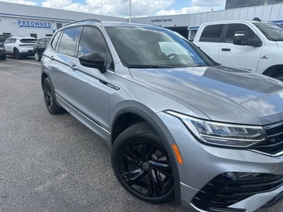 2024 Volkswagen Tiguan 2.0T SE R-Line Black