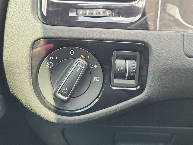 2018 Volkswagen Golf GTI 2.0T SE