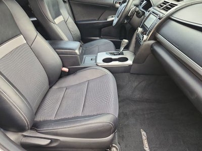 2014 Toyota Camry SE