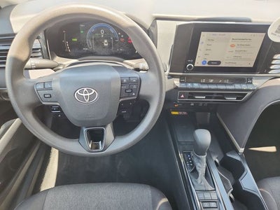 2025 Toyota Camry LE