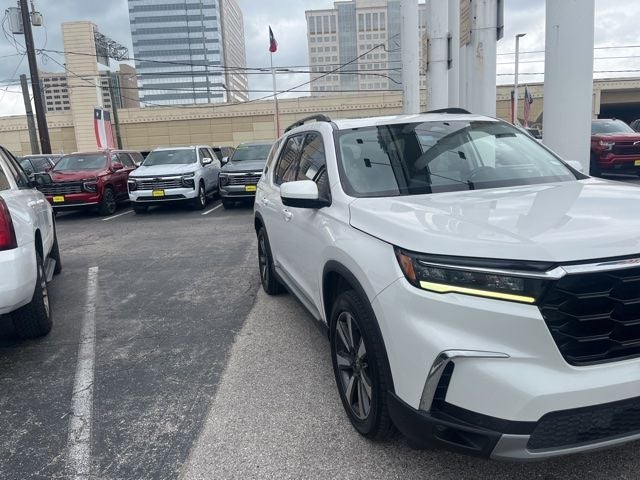 2023 Honda Pilot Touring