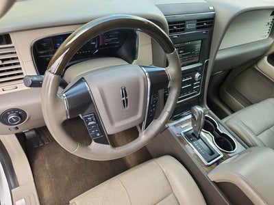 2015 Lincoln Navigator L Base