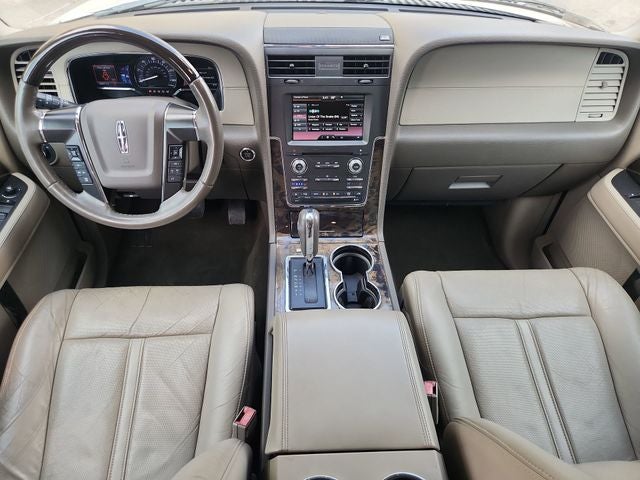 2015 Lincoln Navigator L Base