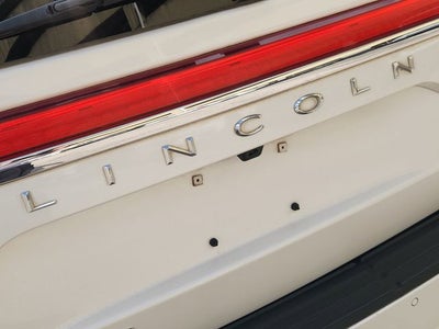 2015 Lincoln Navigator L Base