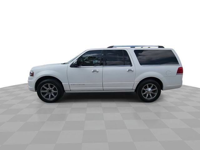 2015 Lincoln Navigator L Base