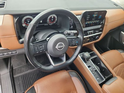 2023 Nissan Pathfinder Platinum