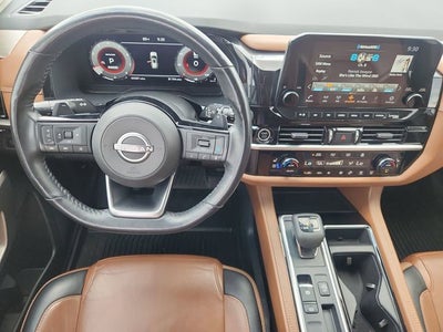 2023 Nissan Pathfinder Platinum
