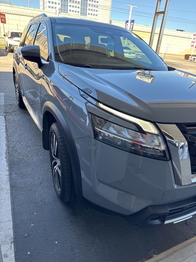2024 Nissan Pathfinder Platinum