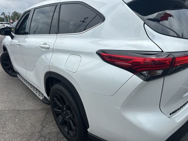 2022 Toyota Highlander L