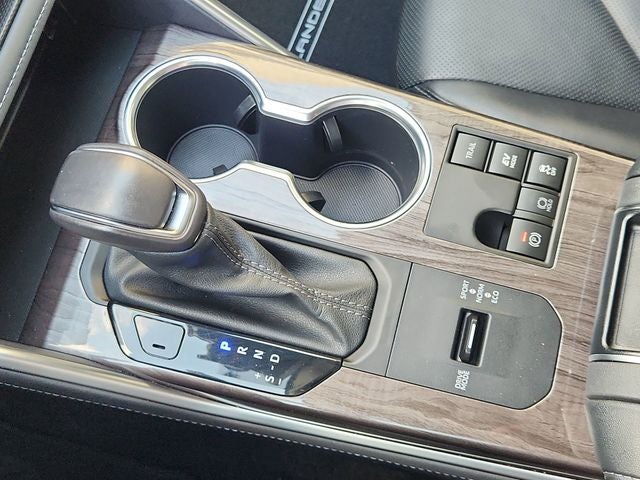 2024 Toyota Highlander Hybrid Platinum