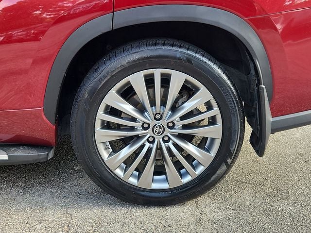 2024 Toyota Highlander Hybrid Platinum