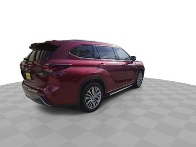 2024 Toyota Highlander Hybrid Platinum