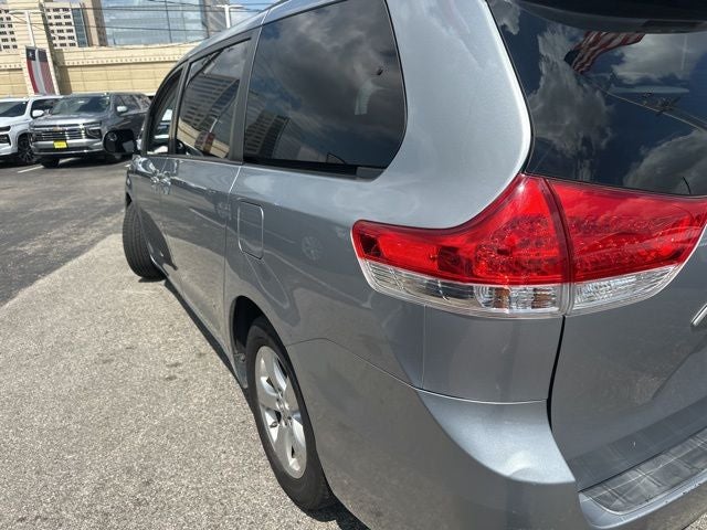 2011 Toyota Sienna Base