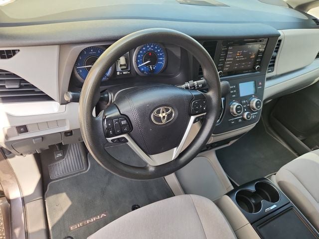 2020 Toyota Sienna LE 8 Passenger