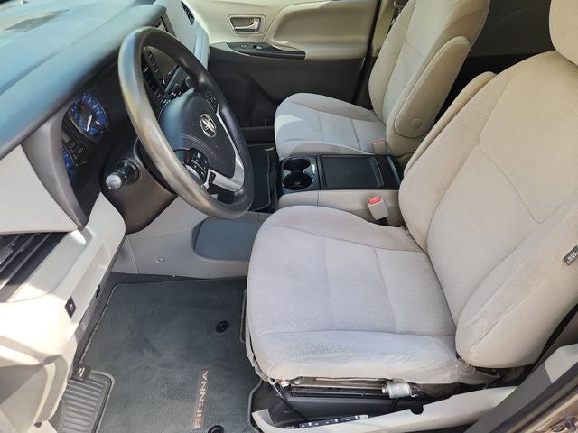 2020 Toyota Sienna LE 8 Passenger