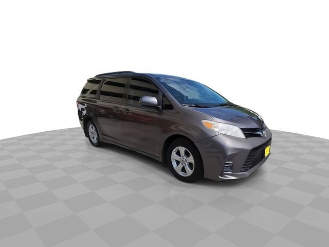 2020 Toyota Sienna LE 8 Passenger